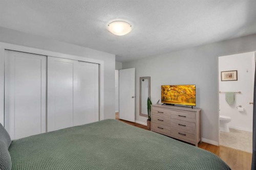 9939 Maplecreek Drive Se, Calgary, AB - Indoor Photo Showing Bedroom