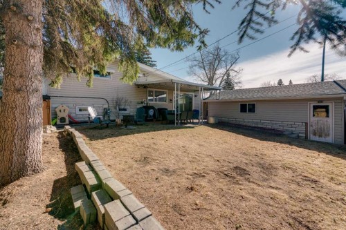 9939 Maplecreek Drive Se, Calgary, AB - Outdoor