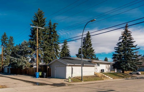 9939 Maplecreek Drive Se, Calgary, AB - Outdoor
