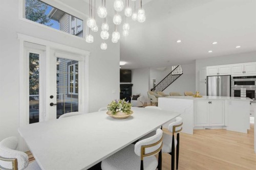 146 Springbluff Heights Sw, Calgary, AB - Indoor