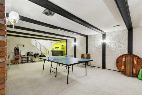 7312 Kananaskis Drive Sw, Calgary, AB - Indoor Photo Showing Other Room