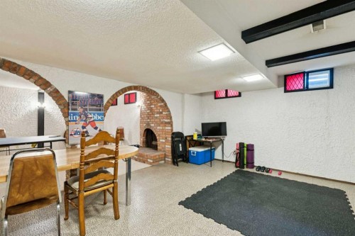 7312 Kananaskis Drive Sw, Calgary, AB - Indoor Photo Showing Basement