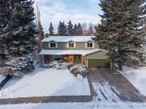 7312 Kananaskis Drive Sw, Calgary, AB - Outdoor With Facade