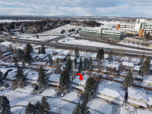 7312 Kananaskis Drive Sw, Calgary, AB - Outdoor With View