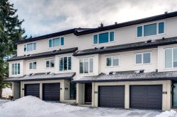 92-1190 Ranchview Road NW Calgary, AB T3G 1Y1