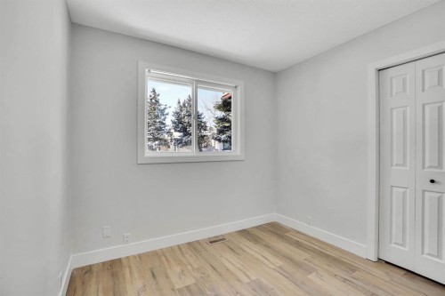 363 Templeside Circle Ne, Calgary, AB - Indoor Photo Showing Other Room