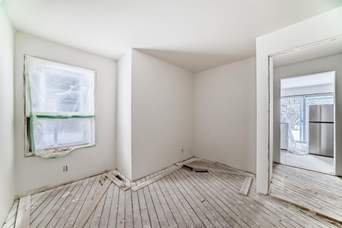 251 Cannell Place Sw, Calgary, AB - Indoor Photo Showing Other Room