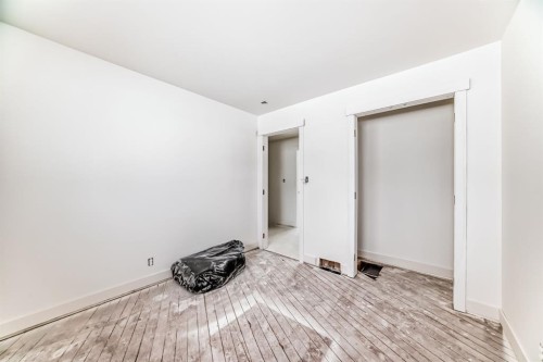 251 Cannell Place Sw, Calgary, AB - Indoor Photo Showing Other Room