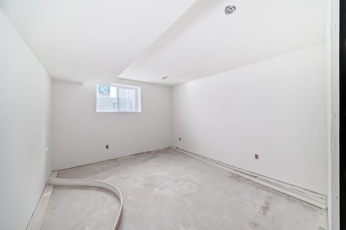 251 Cannell Place Sw, Calgary, AB - Indoor Photo Showing Other Room