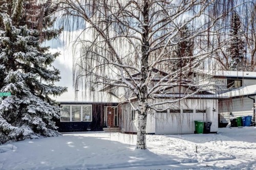 251 Cannell Place Sw, Calgary, AB - Outdoor