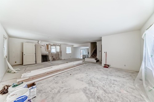 251 Cannell Place Sw, Calgary, AB - Indoor