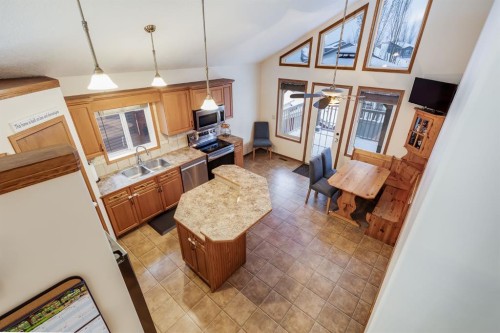 45 Thornfield Close Se, Airdrie, AB - Indoor