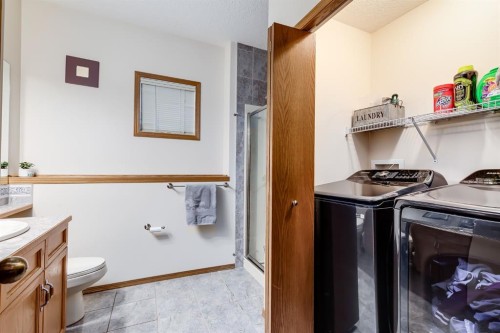 45 Thornfield Close Se, Airdrie, AB - Indoor