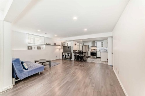 6907 6 Street Sw, Calgary, AB - Indoor