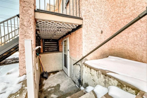 6907 6 Street Sw, Calgary, AB - Outdoor