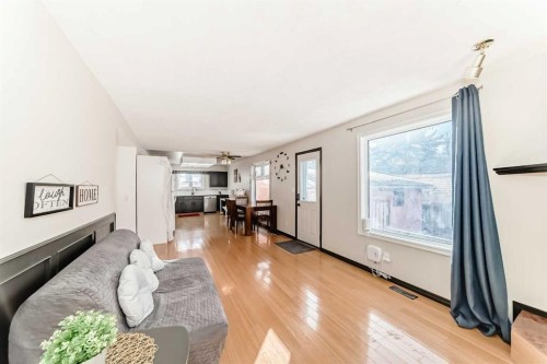 6907 6 Street Sw, Calgary, AB - Indoor