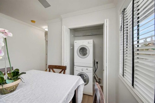 1409 Strathcona Way, Strathmore, AB - Indoor Photo Showing Laundry Room