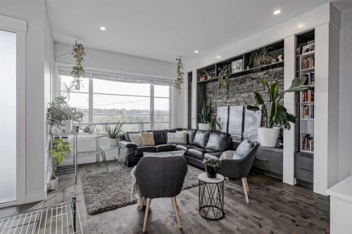 701 13A Street Ne, Calgary, AB - Indoor