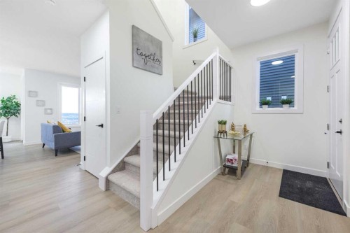 80 Heritage Manor, Cochrane, AB - Indoor Photo Showing Other Room