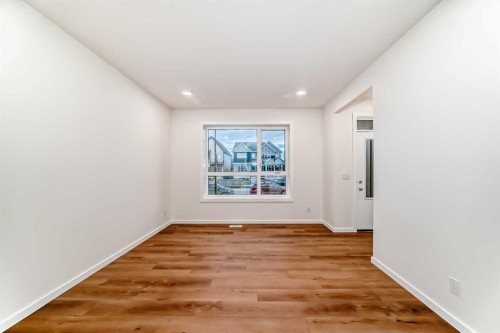 43 Blue Heron Parade Se, Calgary, AB - Indoor Photo Showing Other Room
