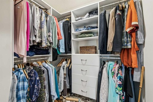 20 Macewan Ridge View Nw, Calgary, AB - Indoor With Storage