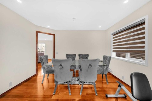 51 Coral Reef Close Ne, Calgary, AB - Indoor