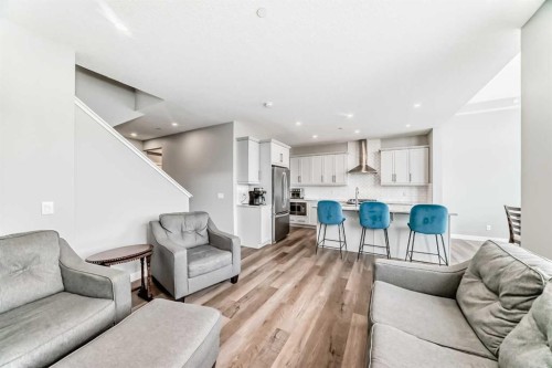 77 Howse Terrace Ne, Calgary, AB - Indoor Photo Showing Living Room