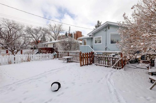 636 17 Avenue Ne, Calgary, AB - Outdoor