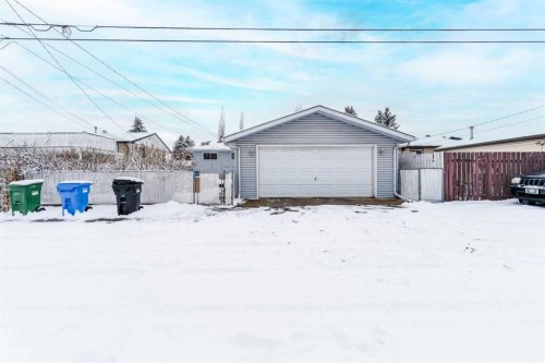 119 Mardale Crescent Ne, Calgary, AB - Outdoor