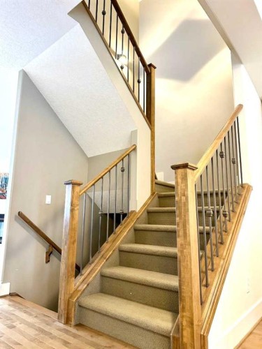 624 27 Avenue Nw, Calgary, AB - Indoor Photo Showing Other Room