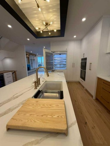 1924 10 Avenue Nw, Calgary, AB - Indoor Photo Showing Kitchen With Double Sink