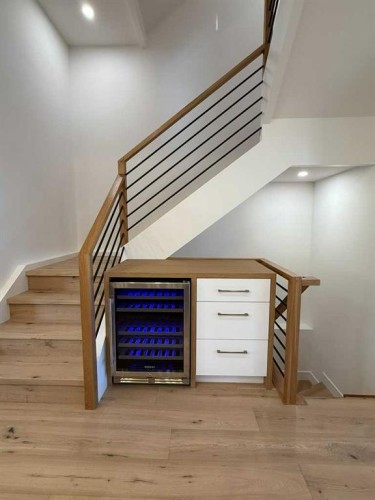1924 10 Avenue Nw, Calgary, AB - Indoor Photo Showing Other Room