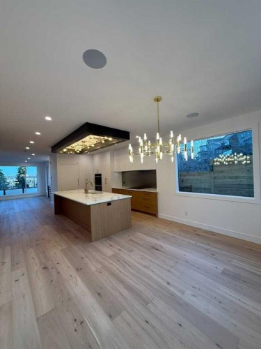1924 10 Avenue Nw, Calgary, AB - Indoor