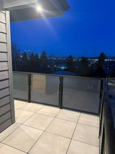 1924 10 Avenue Nw, Calgary, AB - Outdoor With Balcony