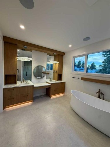 1924 10 Avenue Nw, Calgary, AB - Indoor