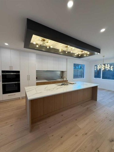 1924 10 Avenue Nw, Calgary, AB - Indoor