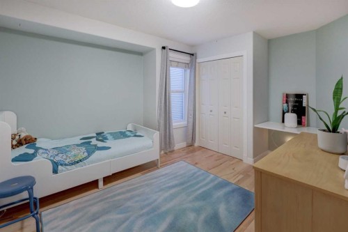 57 Discovery Ridge Hill Sw, Calgary, AB - Indoor Photo Showing Bedroom