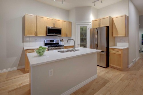 57 Discovery Ridge Hill Sw, Calgary, AB - Indoor Photo Showing Kitchen With Double Sink
