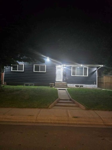 327 Rundleview Drive Ne, Calgary, AB - Outdoor