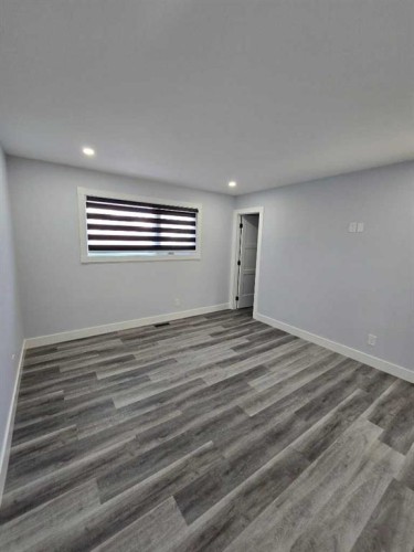 327 Rundleview Drive Ne, Calgary, AB - Indoor