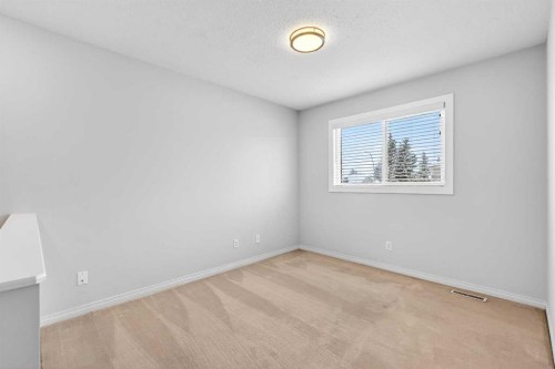 11 Chaparral Ridge Terrace Se, Calgary, AB - Indoor Photo Showing Other Room