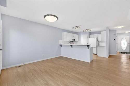 11 Chaparral Ridge Terrace Se, Calgary, AB - Indoor Photo Showing Kitchen