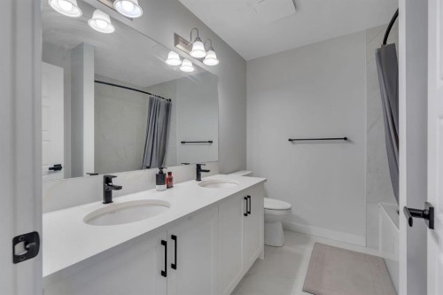3608 Cornerstone Boulevard Ne, Calgary, AB - Indoor Photo Showing Bathroom