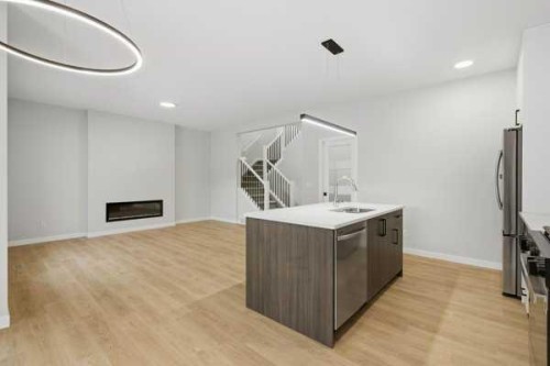 9 Bayview Mews Sw, Airdrie, AB - Indoor