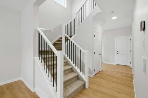 9 Bayview Mews Sw, Airdrie, AB - Indoor Photo Showing Other Room