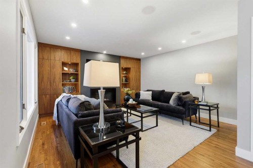 723 Willamette Drive Se, Calgary, AB - Indoor