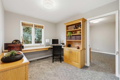 723 Willamette Drive Se, Calgary, AB - Indoor Photo Showing Office