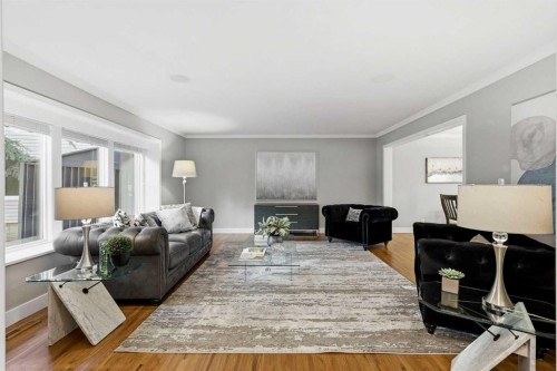 723 Willamette Drive Se, Calgary, AB - Indoor Photo Showing Living Room