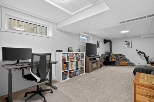 54 Tuscany Valley Rise Nw, Calgary, AB - Indoor Photo Showing Office