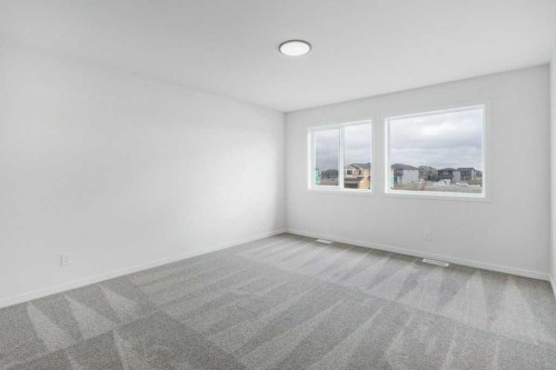 370 Corner Glen Way Ne, Calgary, AB - Indoor Photo Showing Other Room